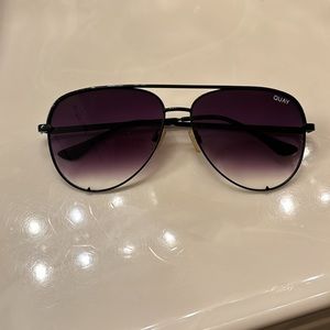 Quay sunglasses black with a clear case Minor wear great condition